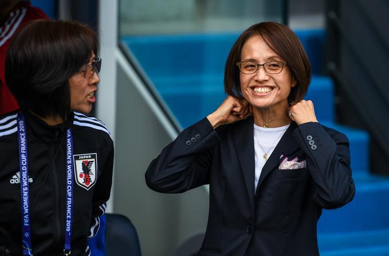 英格兰女足主帅执教成绩喜人